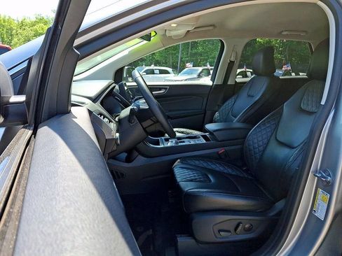 Used 2024 Ford Edge Titanium AWD/4WD image 16