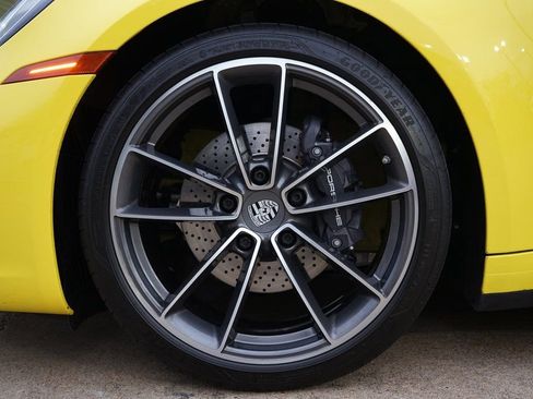 Used 2021 Porsche 911 Carrera image 34