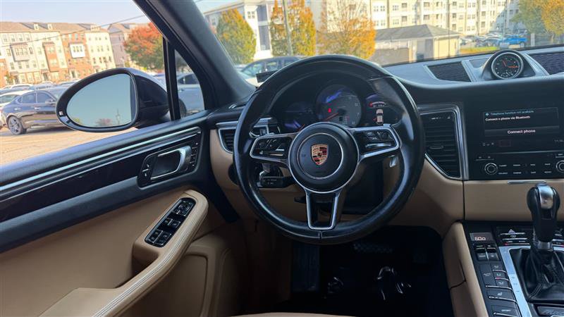 Used 2018 Porsche Macan S AWD/4WD image 23