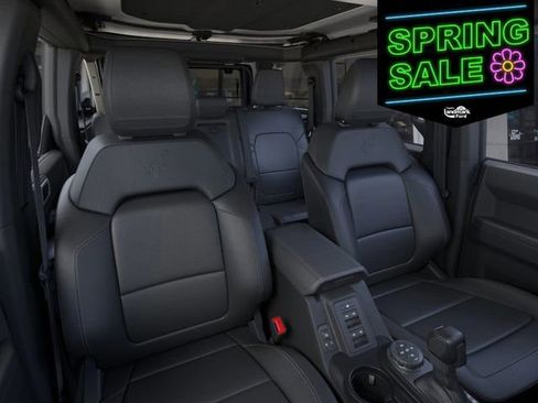 New 2025 Ford Bronco Badlands image 11