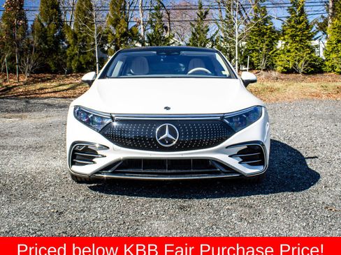 Used 2022 Mercedes-Benz EQS 450+ Sedan image 2