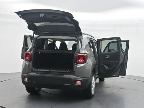 Used 2021 Jeep Renegade Latitude w/ Luxury Group I AWD/4WD image 38