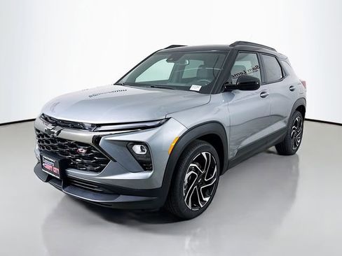 New 2026 Chevrolet TrailBlazer RS w/ Convenience Package FWD image 3