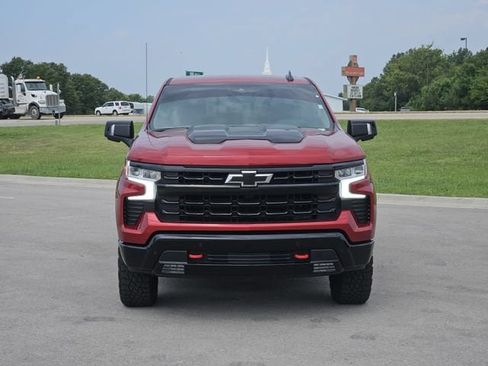 Used 2026 Chevrolet Silverado 1500 LT Trail Boss w/ LT Trail Boss Premium Package AWD/4WD image 2