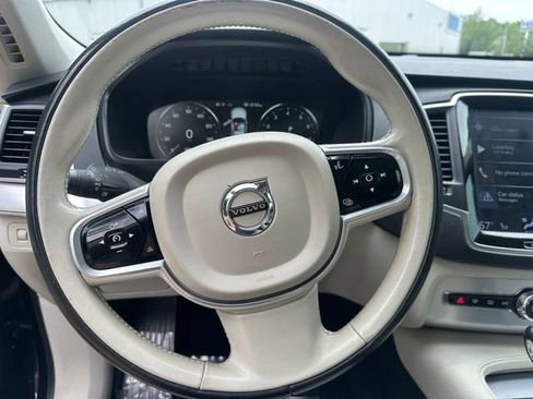 Used 2018 Volvo XC90 T5 Momentum w/ Convenience Package AWD/4WD image 21