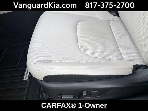 Certified 2025 Kia Sportage EX FWD image 16