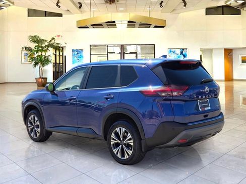 Certified 2023 Nissan Rogue SV FWD image 7