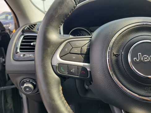 Used 2019 Jeep Compass Limited AWD/4WD image 22