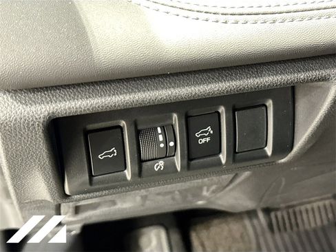 Certified 2023 Subaru Outback Limited XT image 10