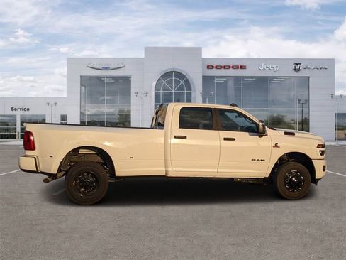 New 2026 RAM 3500 Big Horn AWD/4WD image 2