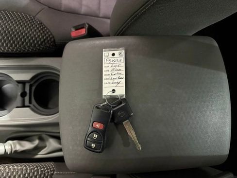 Used 2015 Nissan Frontier Desert Runner image 17