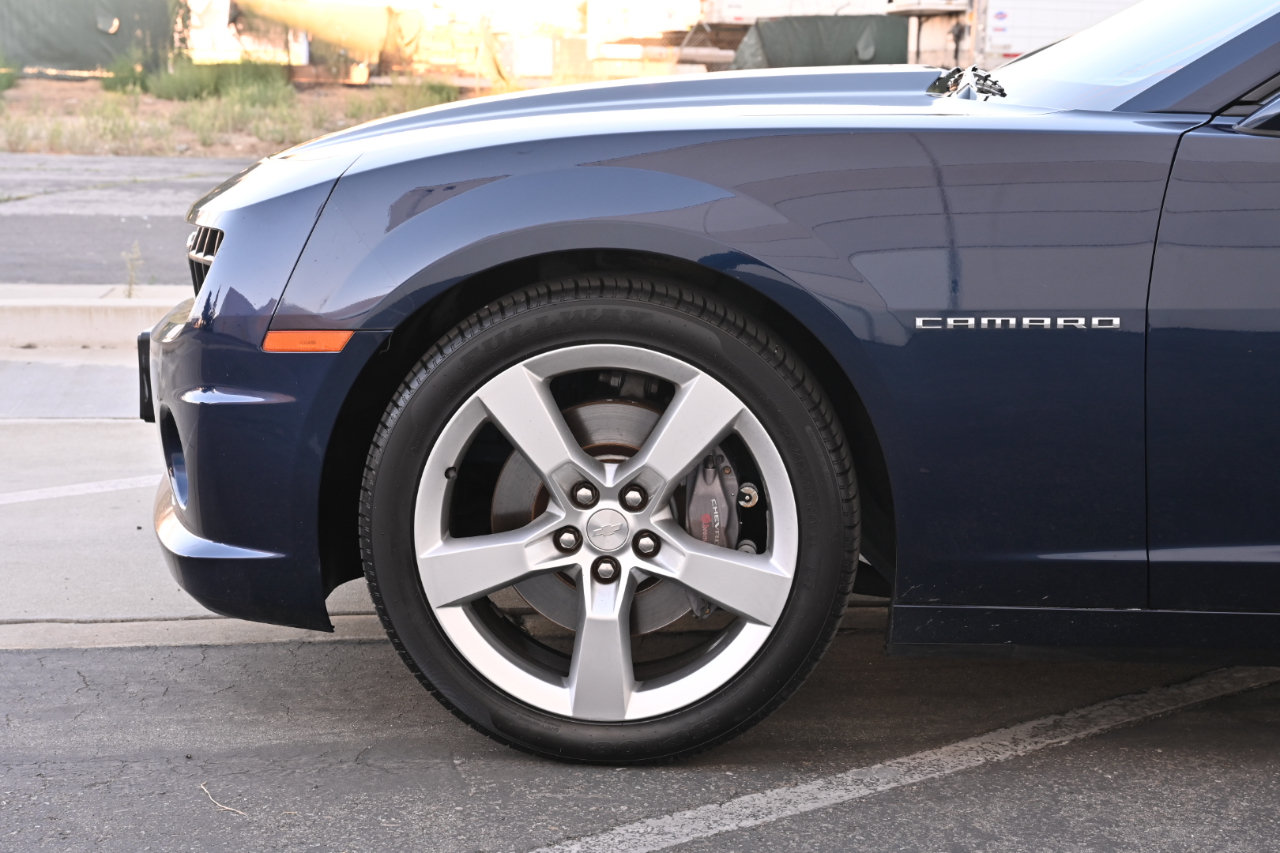 Used 2012 Chevrolet Camaro SS RWD image 28
