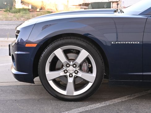 Used 2012 Chevrolet Camaro SS RWD image 28