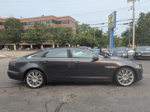 Used 2017 Jaguar XJ L Supercharged RWD image 6