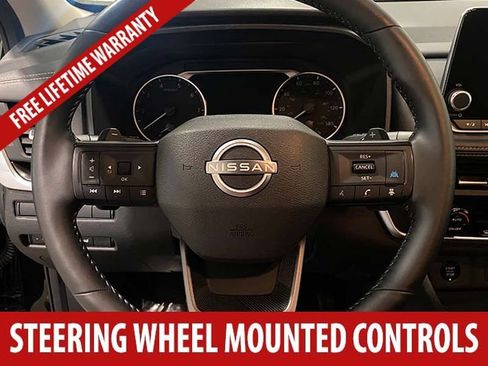 Used 2025 Nissan Rogue SV AWD/4WD image 7
