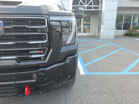 Used 2026 GMC Sierra 2500 AT4 AWD/4WD image 10