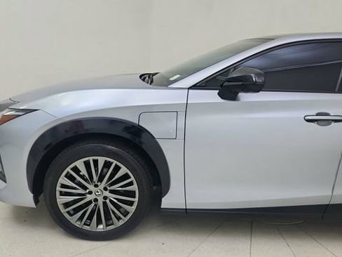 Used 2024 Lexus RZ 450e Premium w/ Accessory Package (Z1) image 9