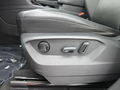 Used 2019 Volkswagen Atlas SE w/ Panoramic Sunroof Package image 30