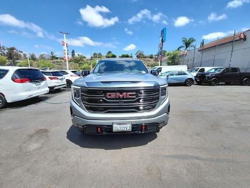 Used 2023 GMC Sierra 1500 AT4 w/ AT4 Premium Package AWD/4WD image 3
