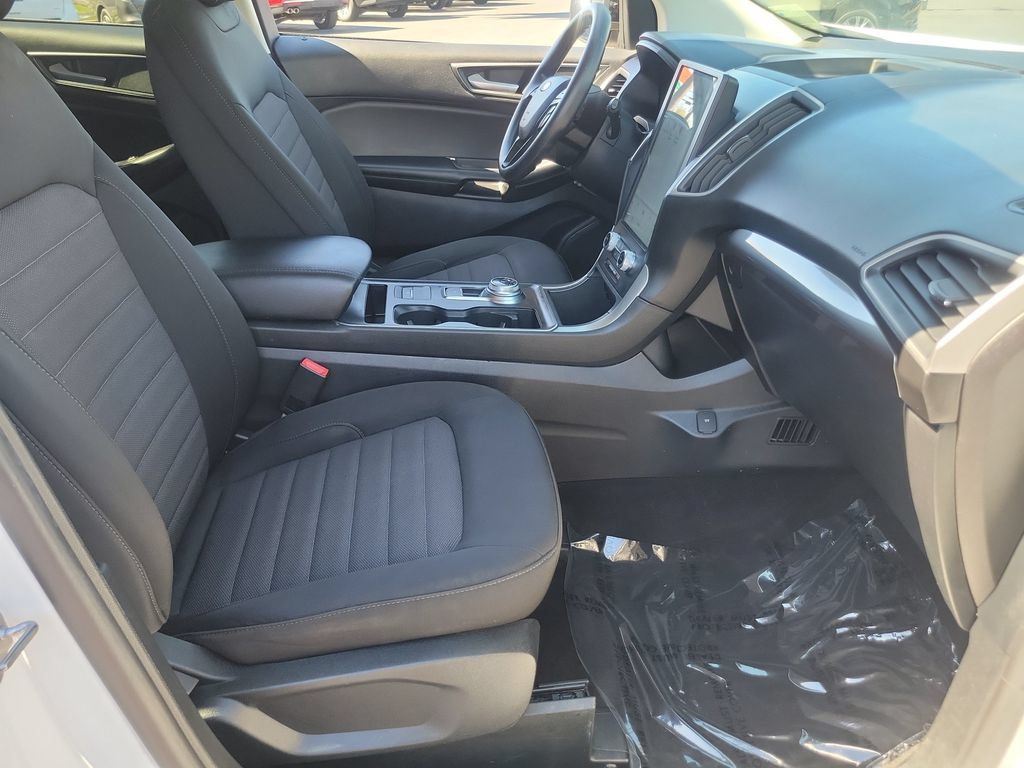 Used 2022 Ford Edge SE w/ Black Appearance Package AWD/4WD image 19