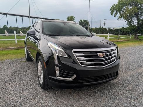 Used 2018 Cadillac XT5 AWD image 3