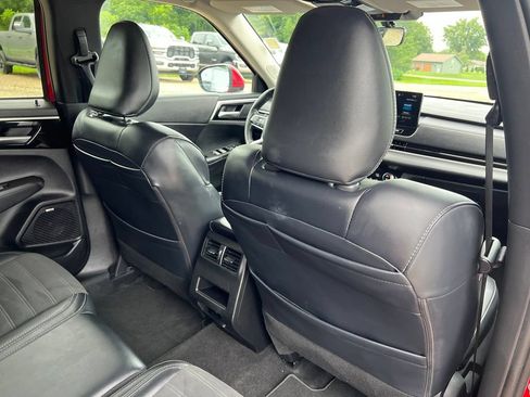 Used 2025 Mitsubishi Outlander SE AWD/4WD image 13