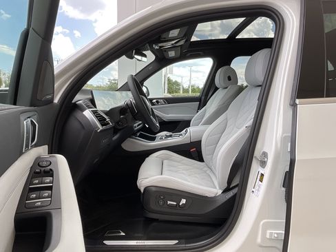 New 2026 BMW X5 sDrive40i image 10