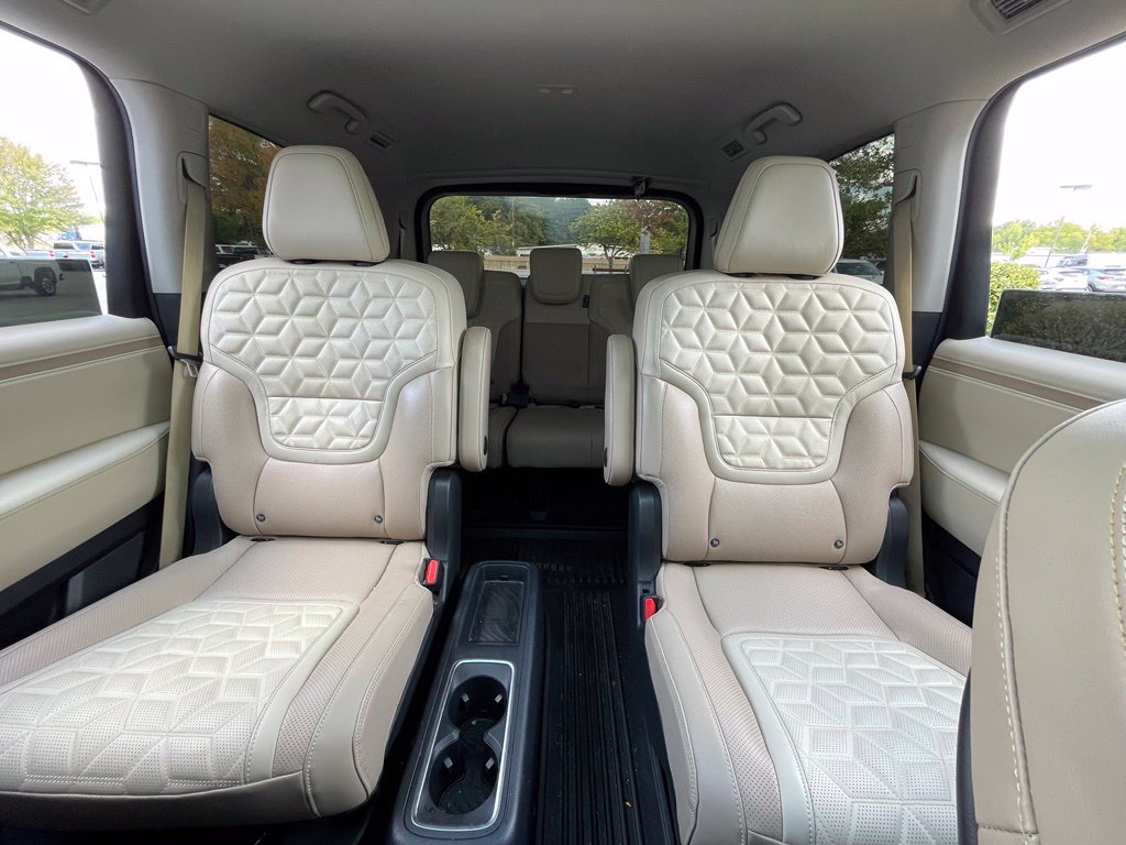 Used 2025 Nissan Armada Platinum RWD image 33