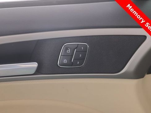 Used 2014 Ford Fusion SE w/ Equipment Group 502A FWD image 5