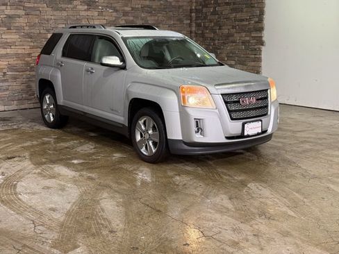 Used 2014 GMC Terrain SLT image 3