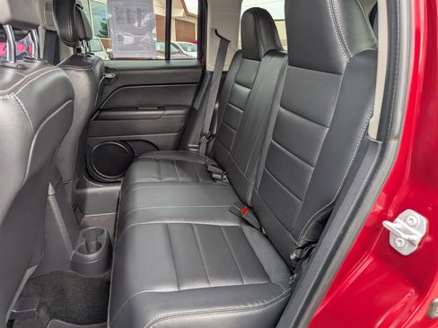 Used 2016 Jeep Patriot High Altitude image 12