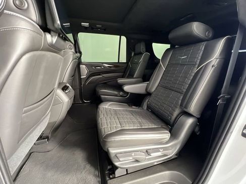 Used 2021 Cadillac Escalade ESV Sport Platinum w/ Heavy-Duty Trailer Package image 26