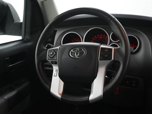 Used 2017 Toyota Sequoia SR5 w/ Premium Package AWD/4WD image 17