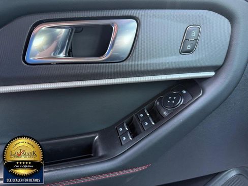 Used 2025 Ford Explorer ST-Line w/ ST-Line Street Pack AWD/4WD image 8