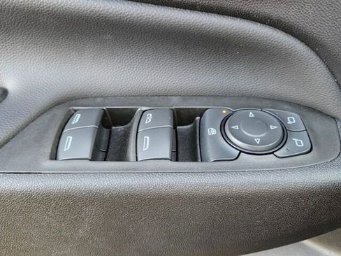 Used 2024 Chevrolet Equinox LT image 16