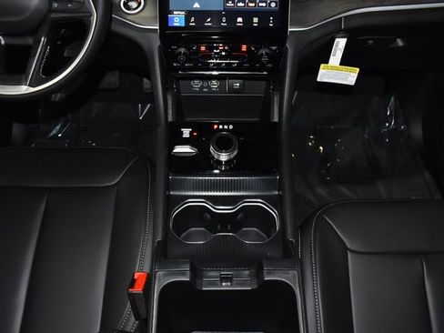 New 2025 Jeep Grand Cherokee Limited w/ Trailer Tow Package image 21