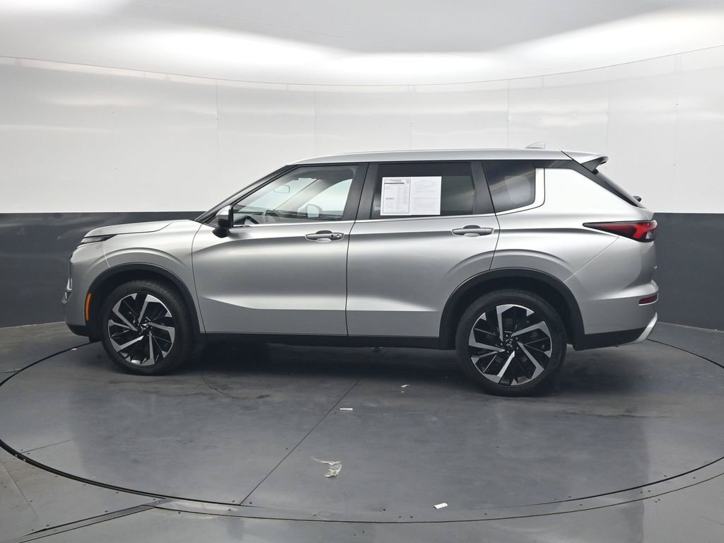 Used 2024 Mitsubishi Outlander SE FWD image 10