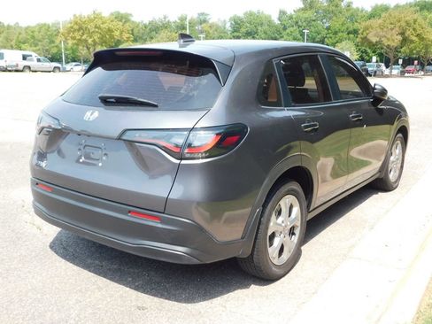 Used 2025 Honda HR-V LX image 10