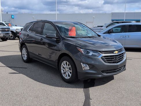 Used 2018 Chevrolet Equinox LT FWD image 11