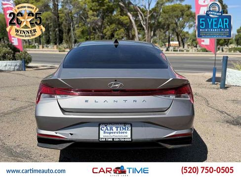Used 2023 Hyundai Elantra SEL w/ Convenience Package FWD image 4