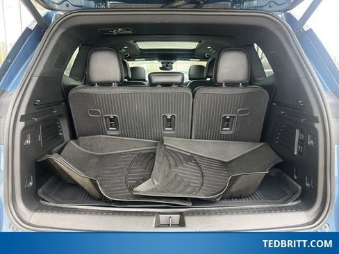 Used 2025 GMC Acadia Denali w/ Super Cruise Package image 11