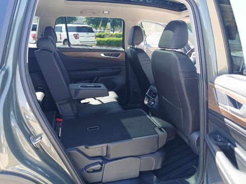 New 2026 Volkswagen Atlas SE FWD image 23