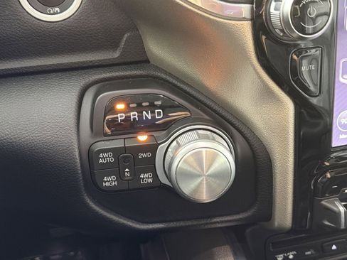 Used 2019 RAM 1500 Laramie image 22