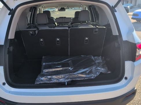 New 2025 Honda Pilot EX-L image 21