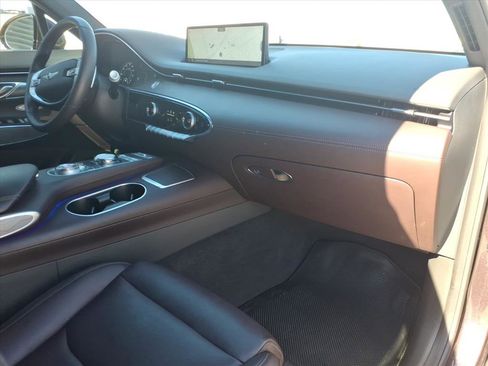 Certified 2023 Genesis GV70 2.5T w/ Advanced Package image 10