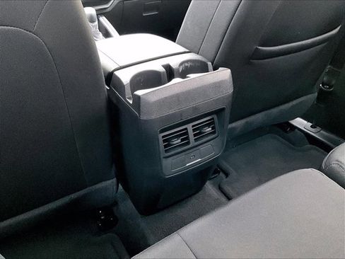 Used 2024 Chevrolet Colorado LT w/ LT Convenience Package II RWD image 25