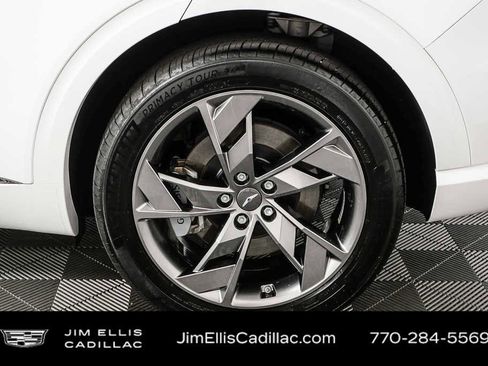 Used 2025 Genesis Electrified GV70 AWD/4WD image 38