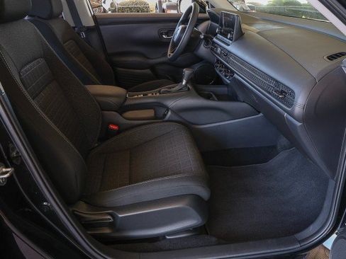 Used 2025 Honda HR-V LX image 30