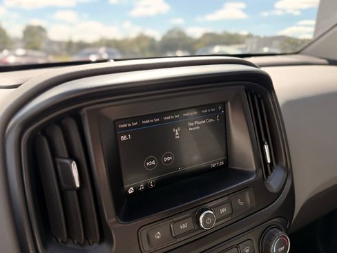 Used 2020 Chevrolet Colorado W/T w/ WT Convenience Package RWD image 30