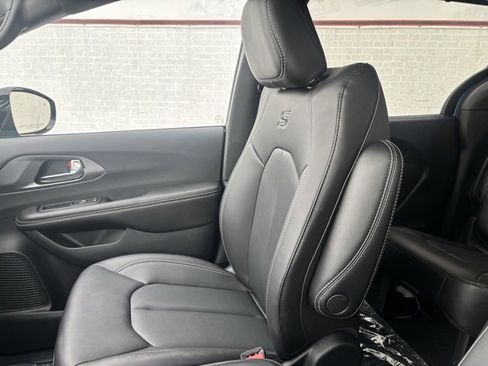 New 2026 Chrysler Pacifica Select w/ S Appearance Package image 22
